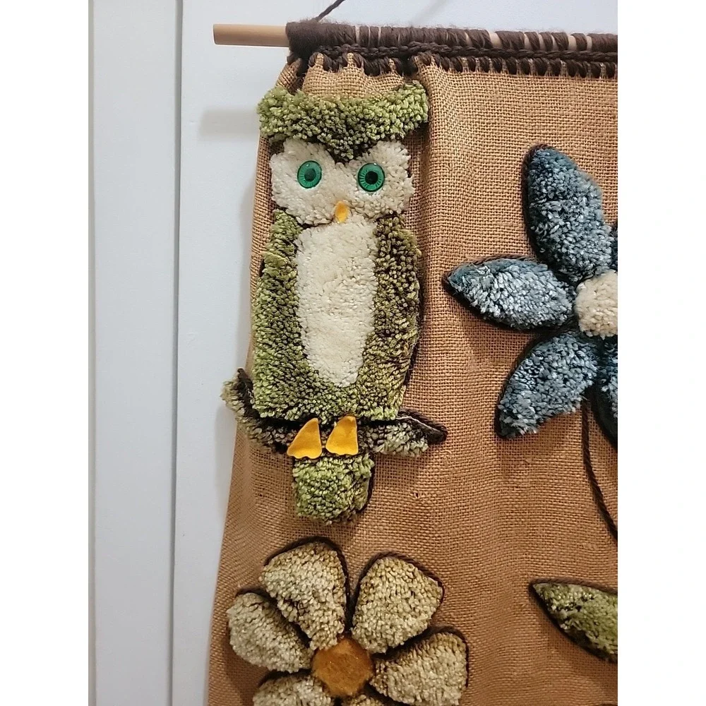 VINTAGE LARGE BOHO WALL HANGING LATCH HOOK OWL BUTTERFLY FLOWERS 70'S 39